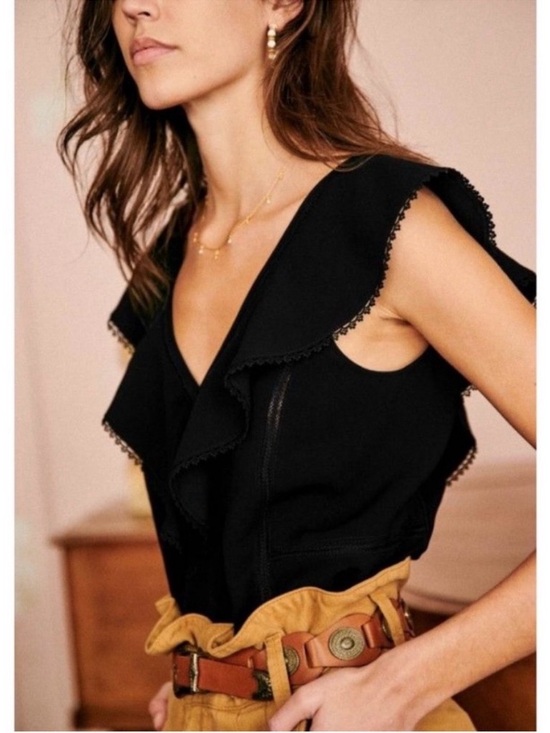 Sezane Tops - Sezane Manette Ruffle V Neck Blouse in Black Size 34 / 2